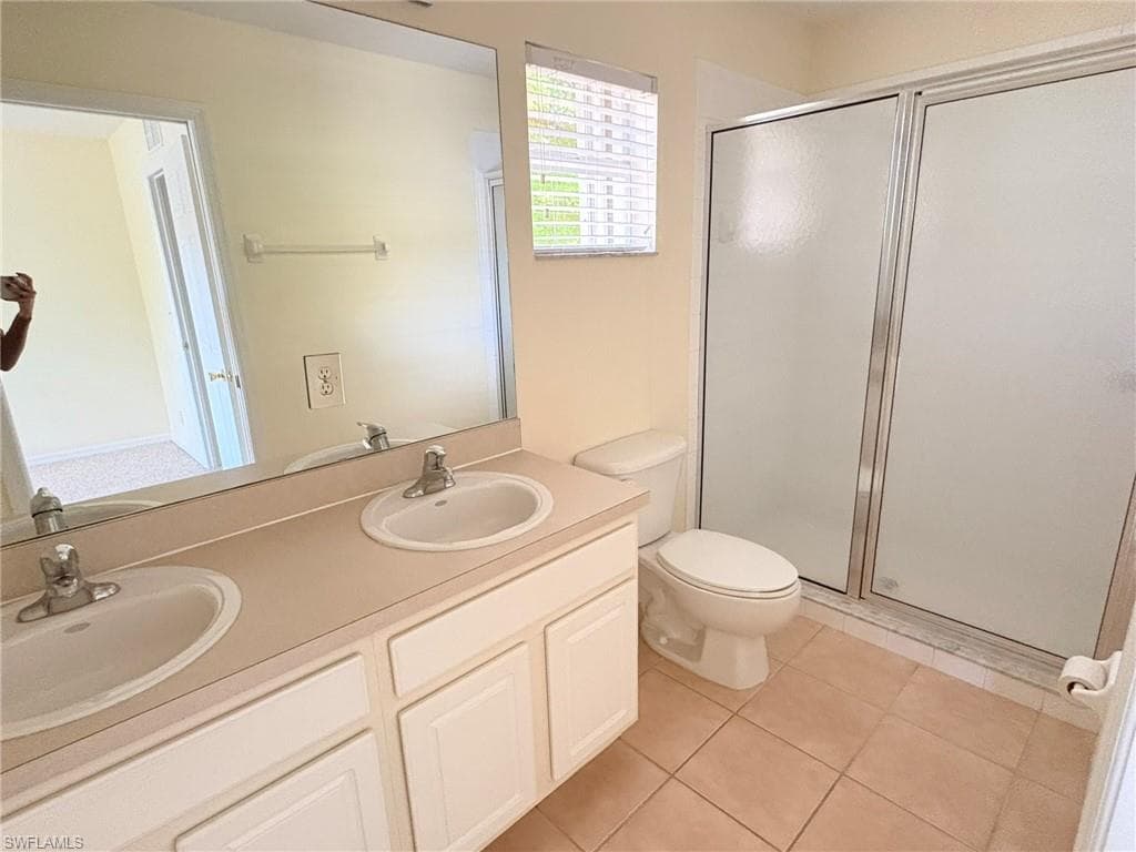 8162 Pacific Beach DR-15