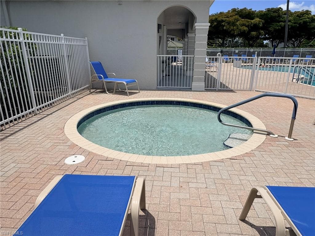 8162 Pacific Beach DR-25