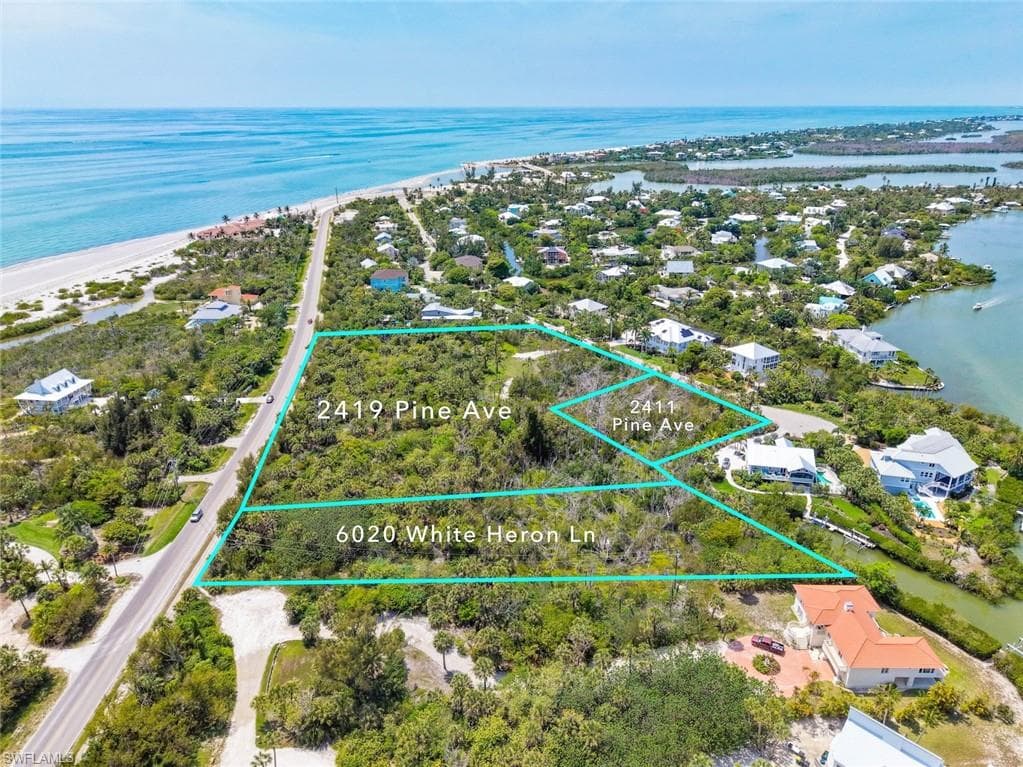 6020 White Heron LN-8