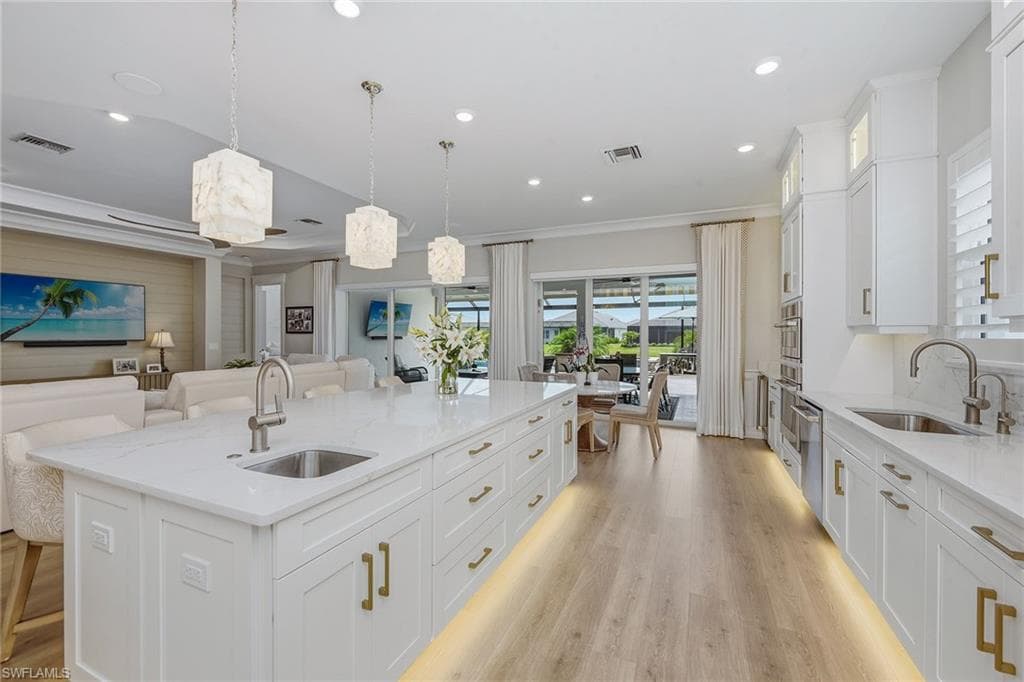 15848 Triesta LN-7