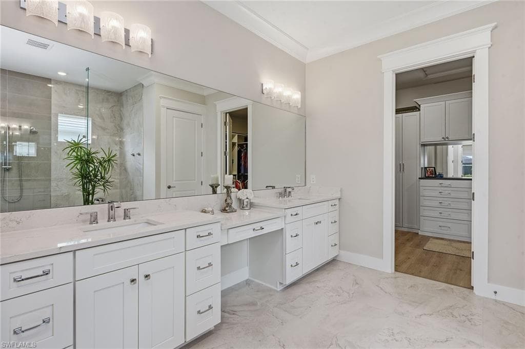 15848 Triesta LN-11