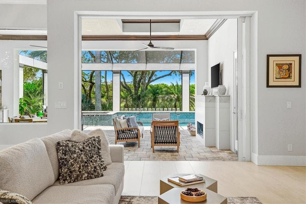 3159 Heather Glen CT-13
