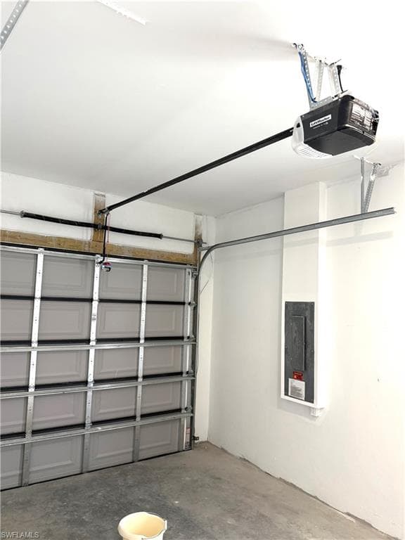 353 Pomona ST-15