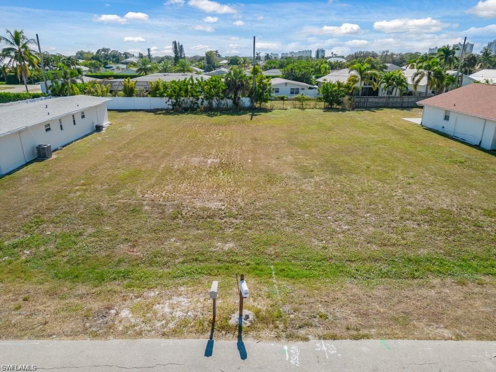 686 97th AVE N-9