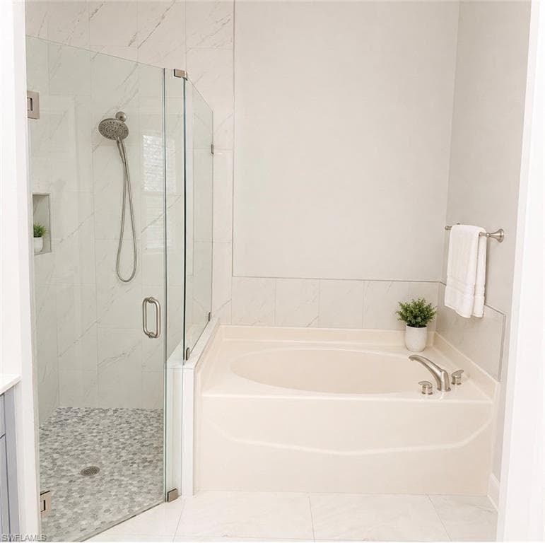 9561 Blue Stone CIR-12