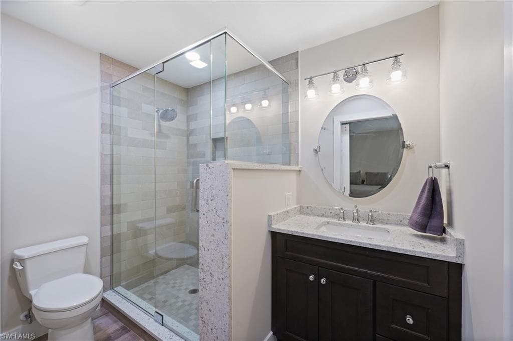 210 Hibiscus DR-26