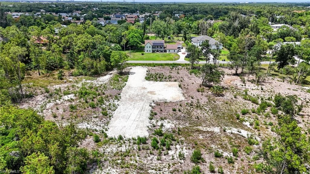 6814 Magnolia LN-6