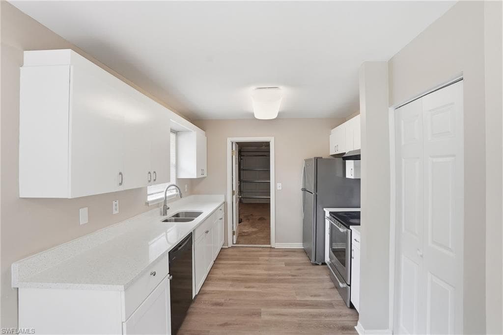 26311 Coventry LN 313-14