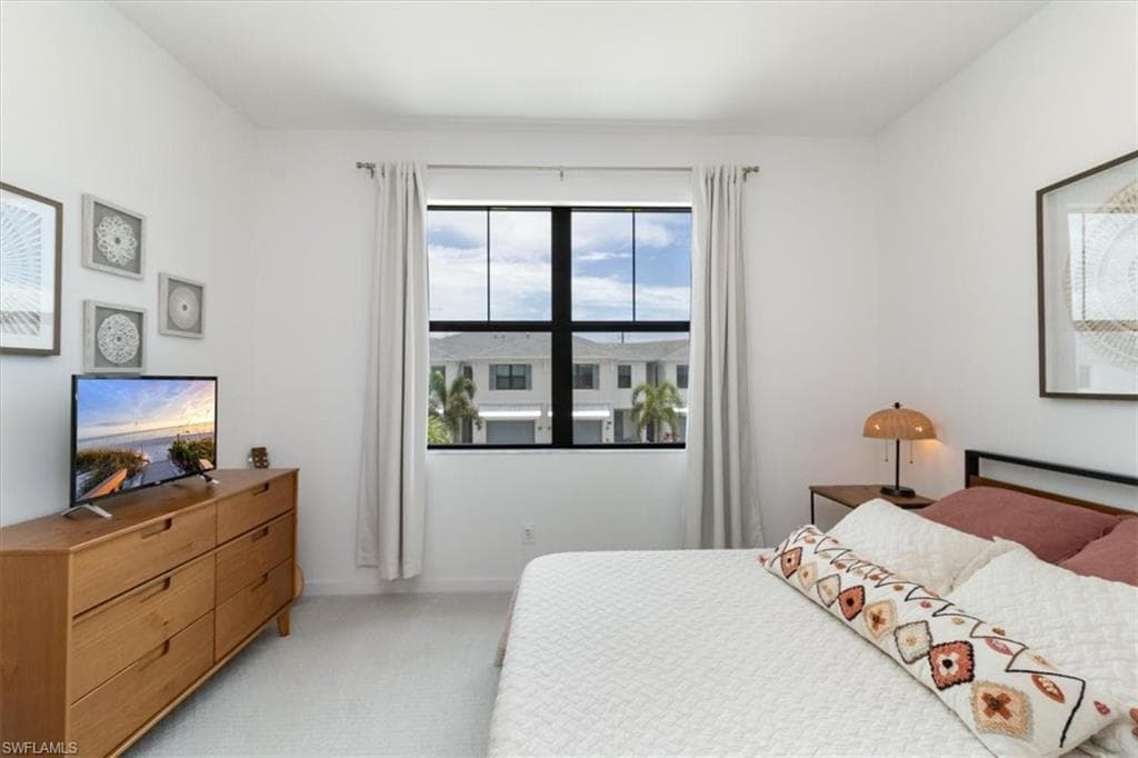 13021 Pembroke DR-18