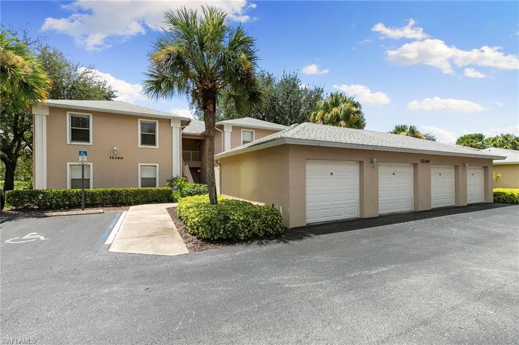 12340 Notting Hill LN 23-2