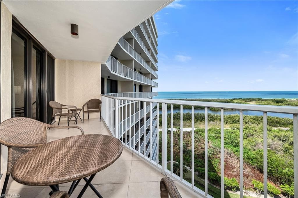 440 Seaview CT 1201-3