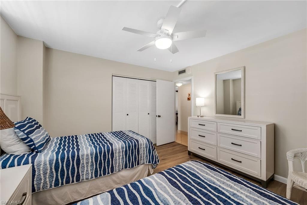 440 Seaview CT 1201-21