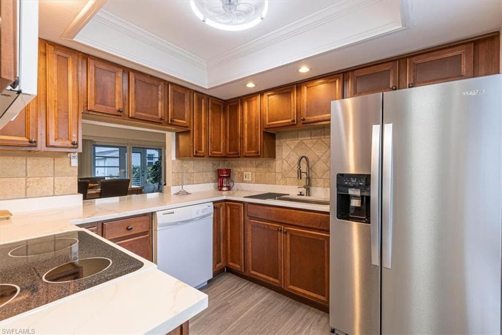 215 Palm DR 215-1-8