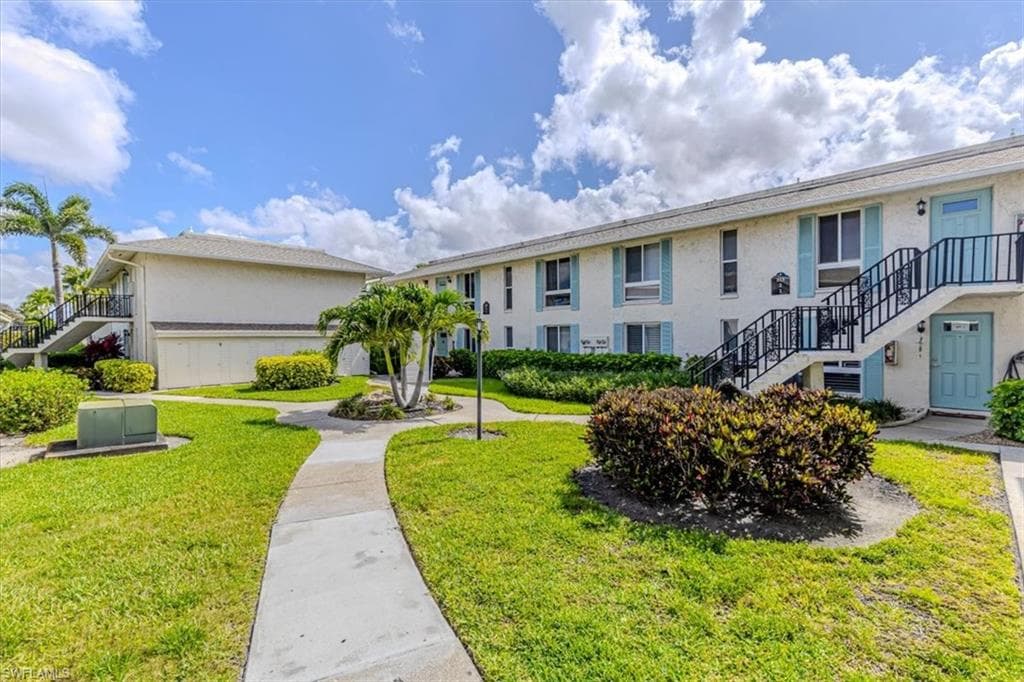 215 Palm DR 215-1-21