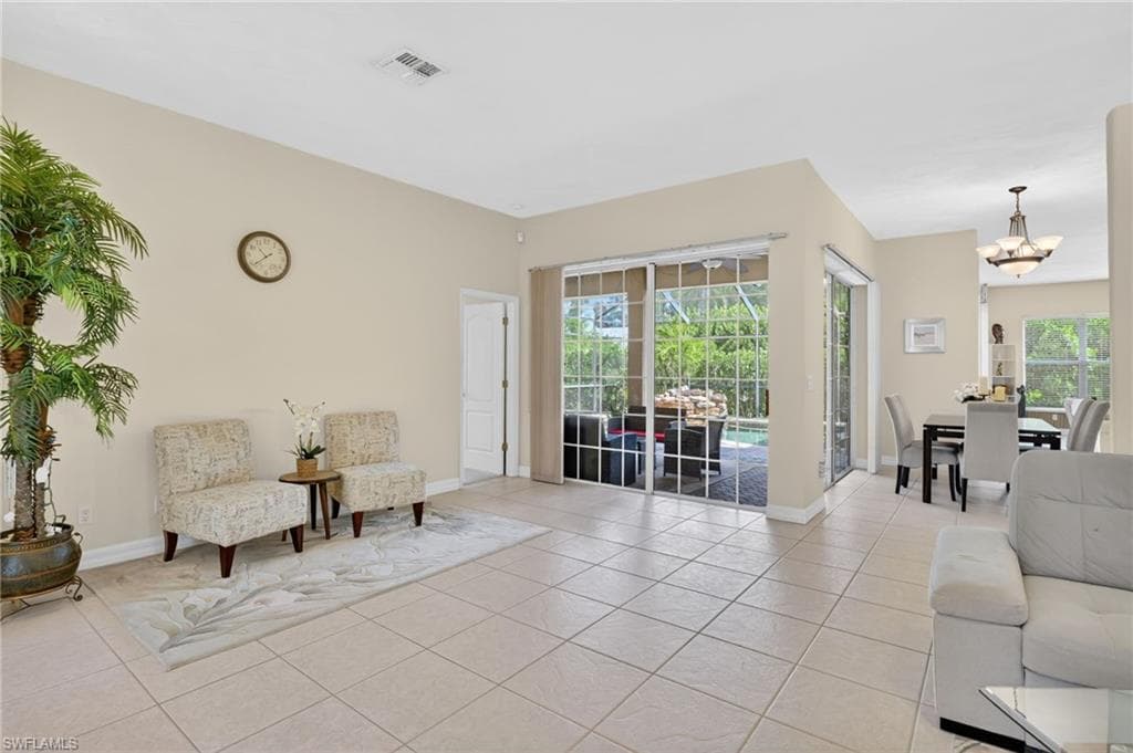 6817 Eagle ST-12