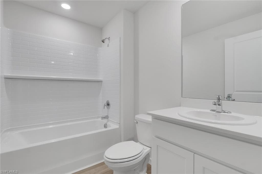 532 Ilaria CT-21