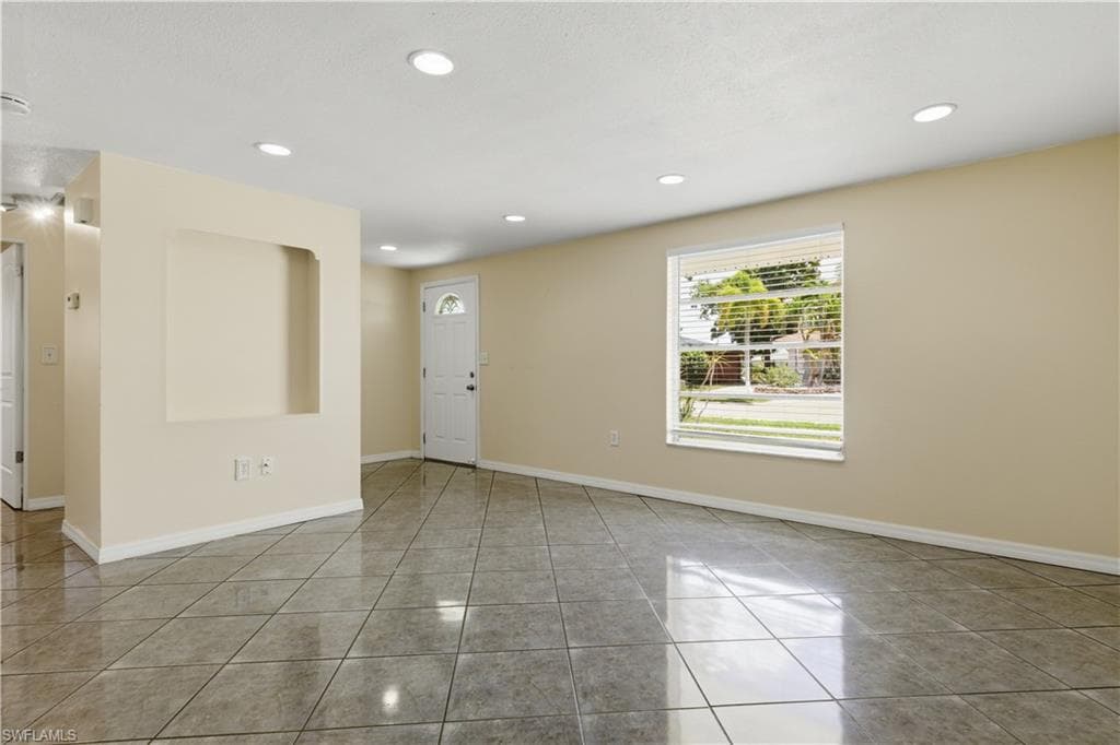 4425 N Canal CIR-3