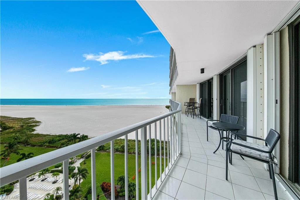 320 Seaview CT 1207-1