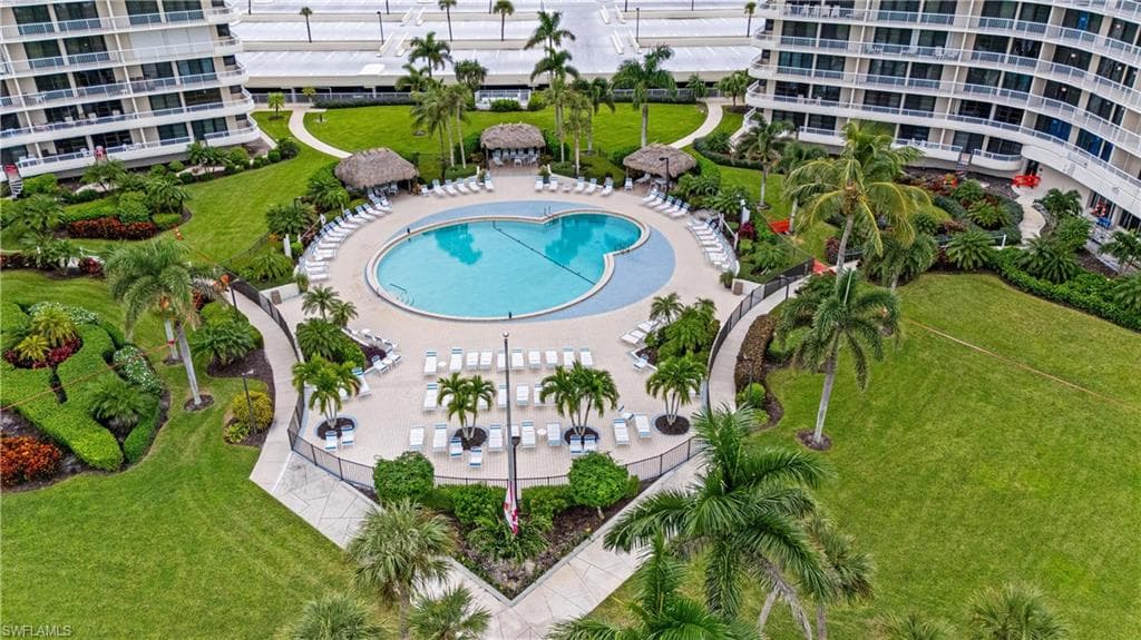 320 Seaview CT 1207-34