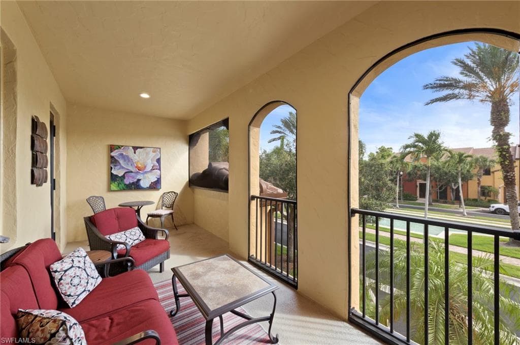 9076 Rialto ST 6204-27