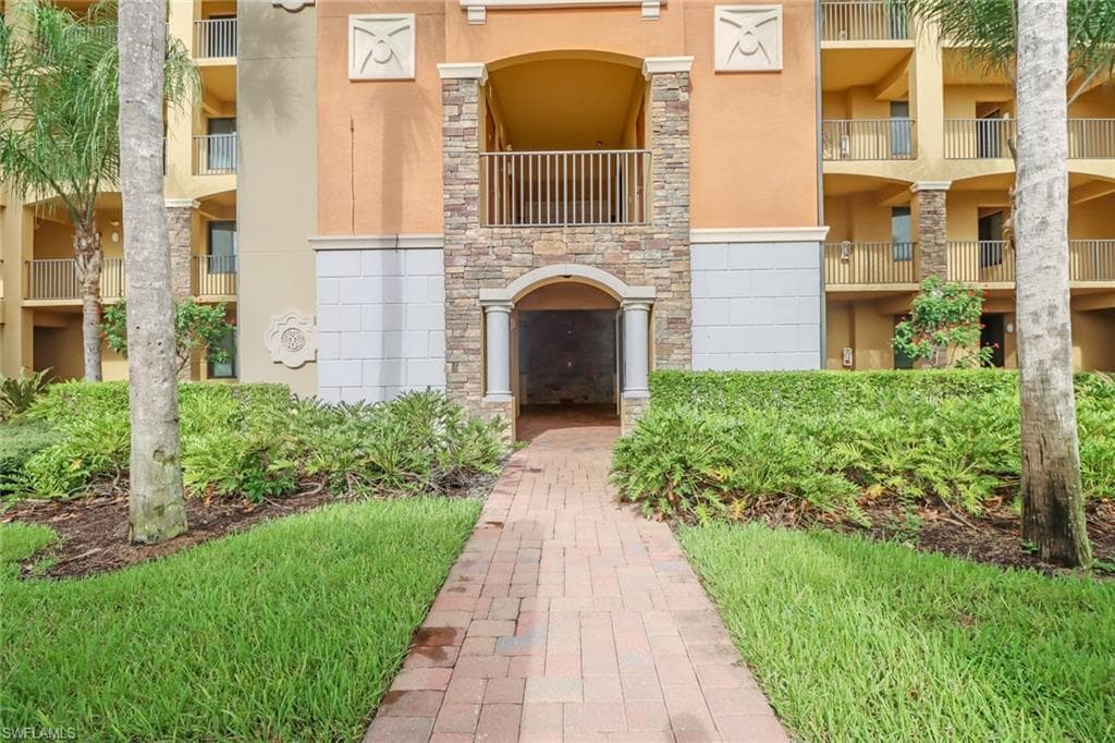 17961 Bonita National BLVD 538-2