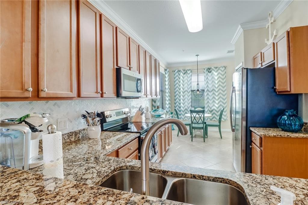 17961 Bonita National BLVD 538-9