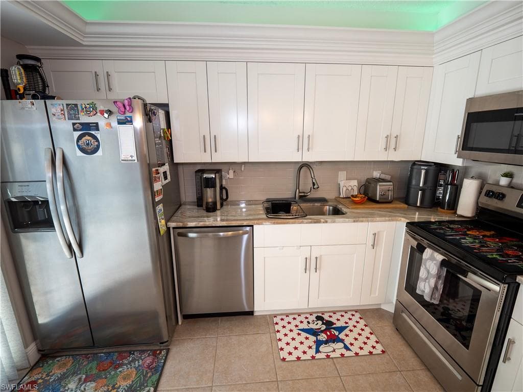 1727 Park Meadows DR 2-21