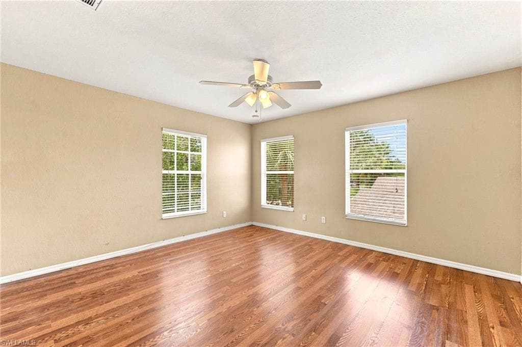 117 Shadow Lakes DR-28
