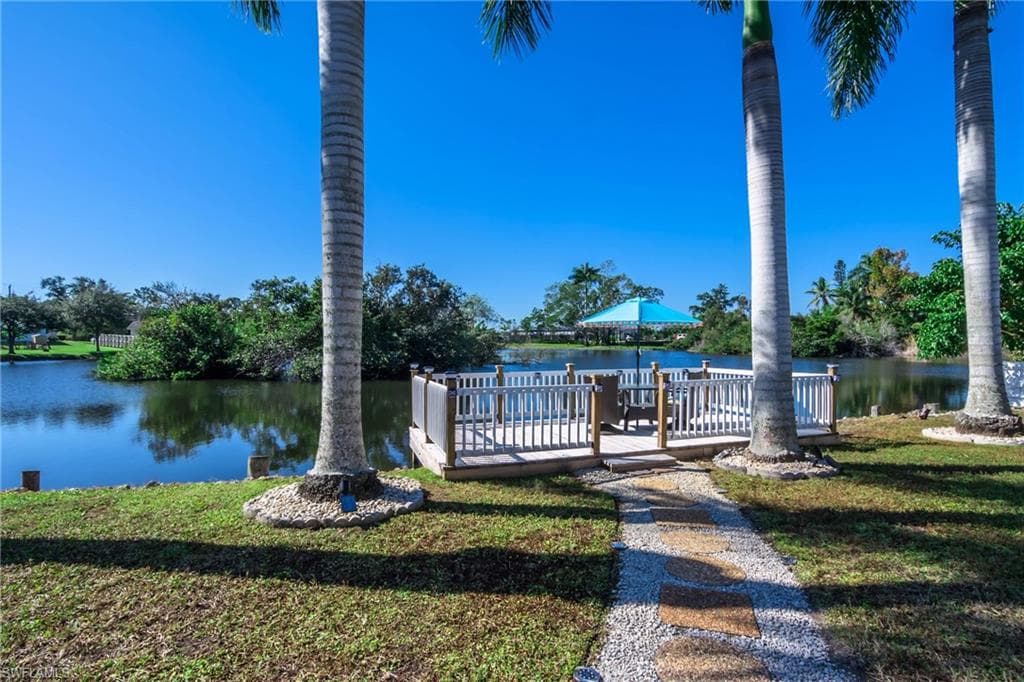 28 Constitution DR-6