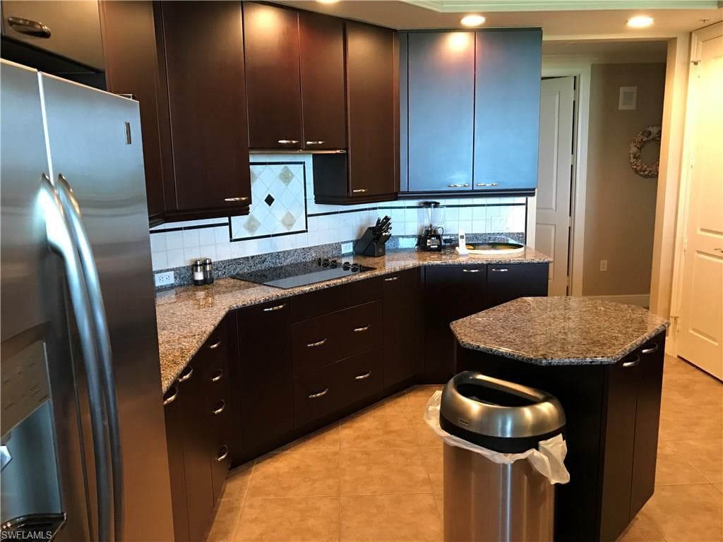 24011 Via Castella DR 2503-9