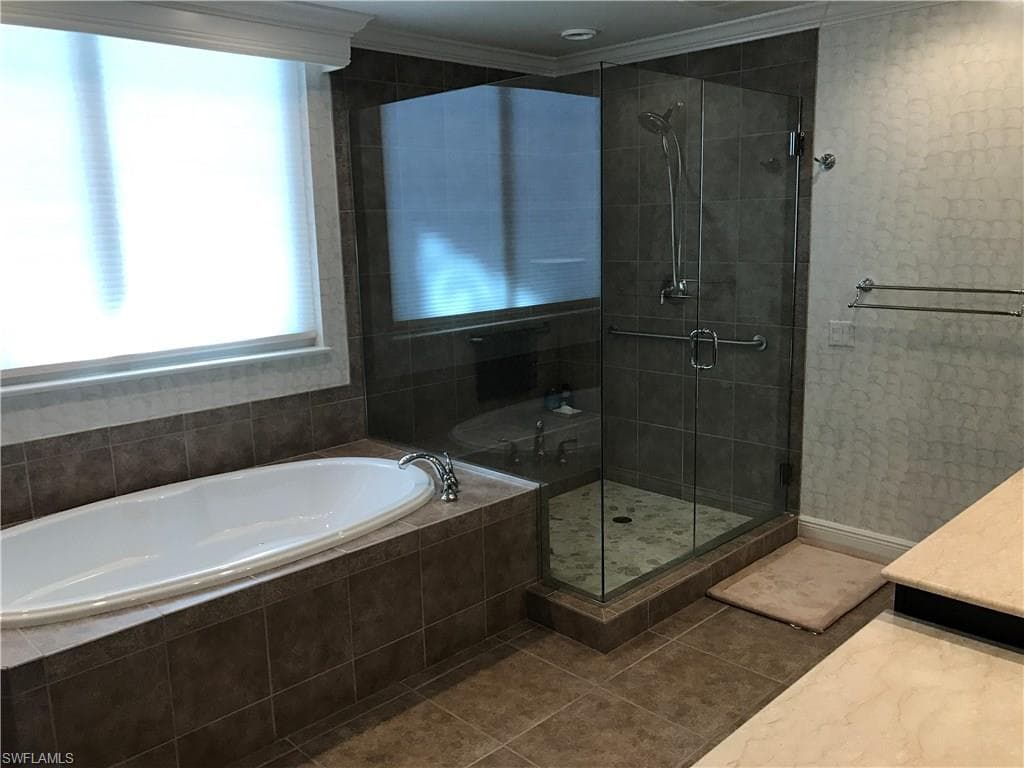 24011 Via Castella DR 2503-15