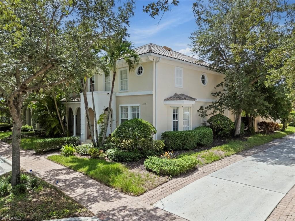 6112 Towncenter CIR-2