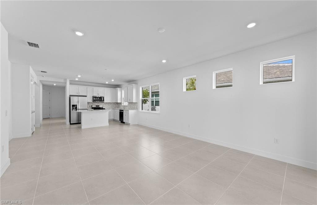12441 Dolomite WAY-16