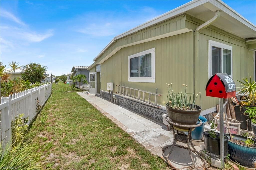 26049 Princess LN-4