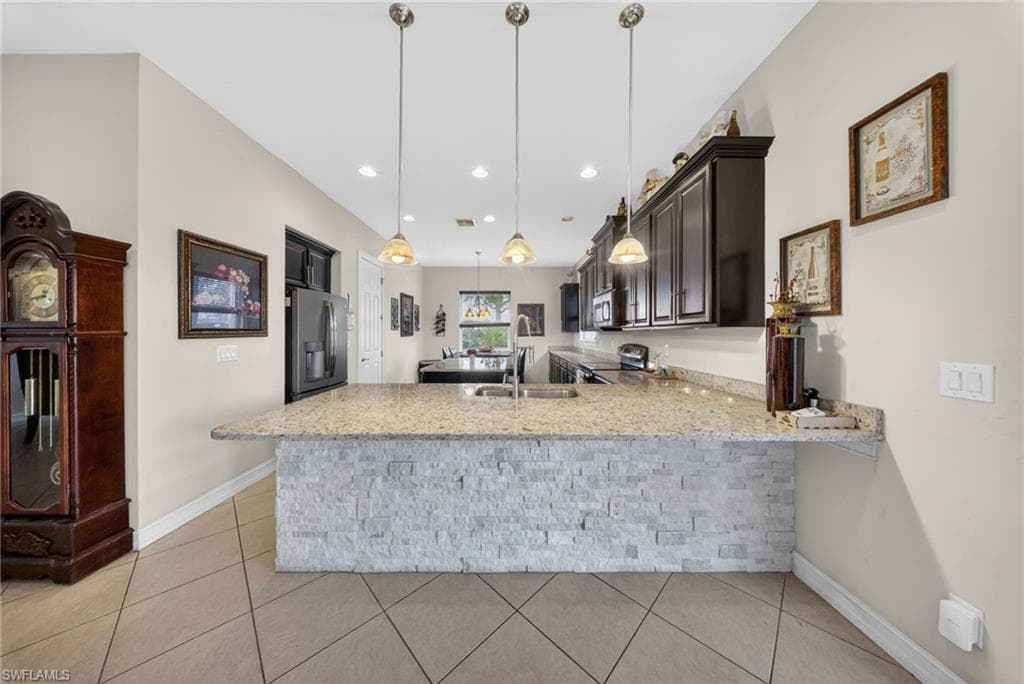 3330 Banyon Hollow LOOP-11