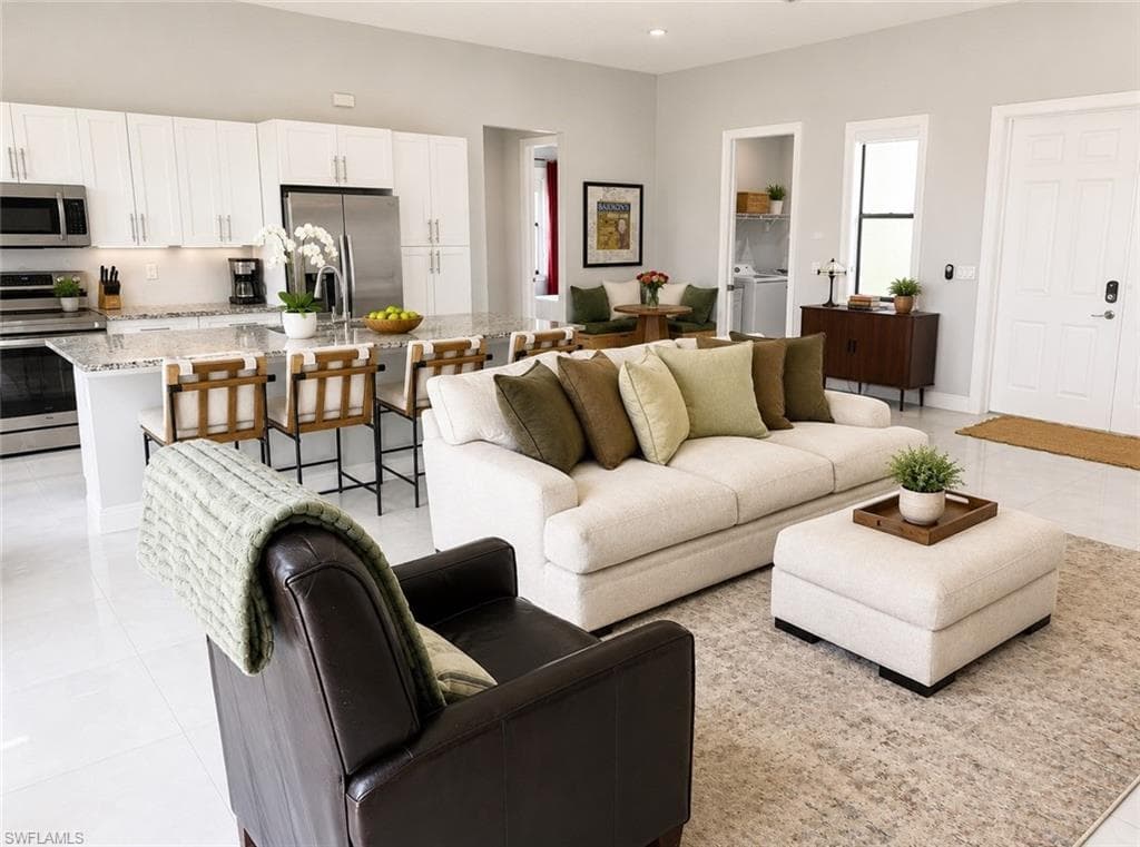 4210 58th AVE NE-2