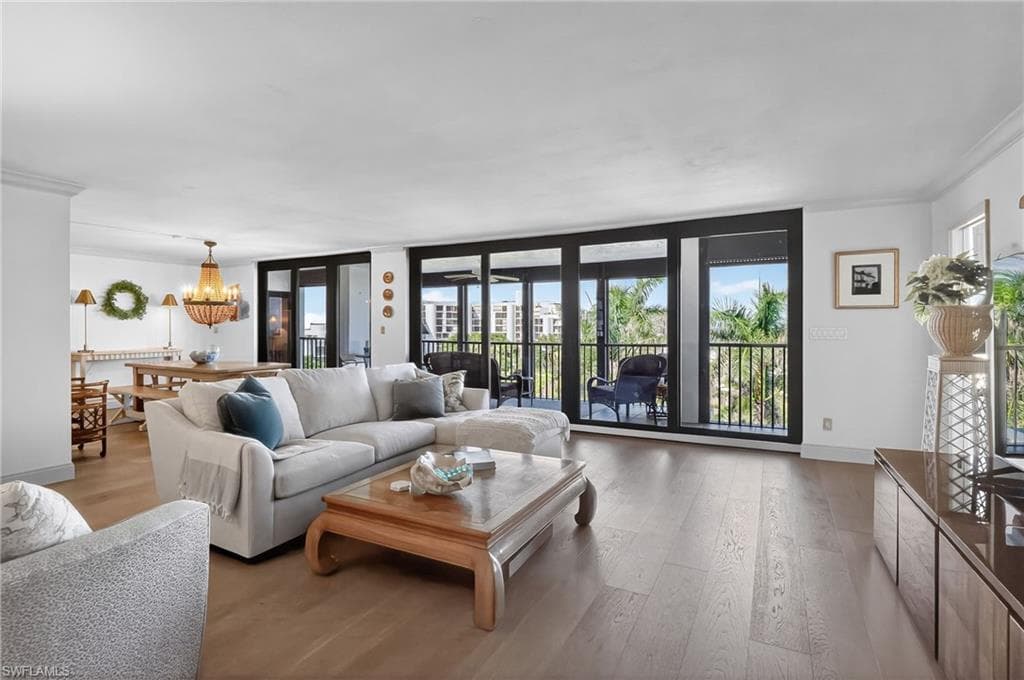 2400 Gulf Shore BLVD N 603-7