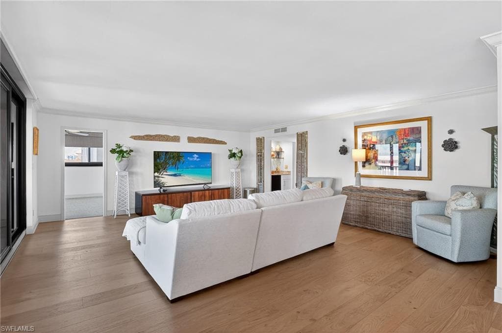 2400 Gulf Shore BLVD N 603-9