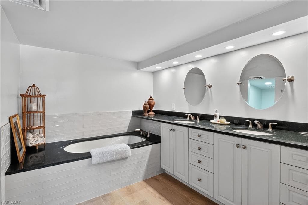 2400 Gulf Shore BLVD N 603-21