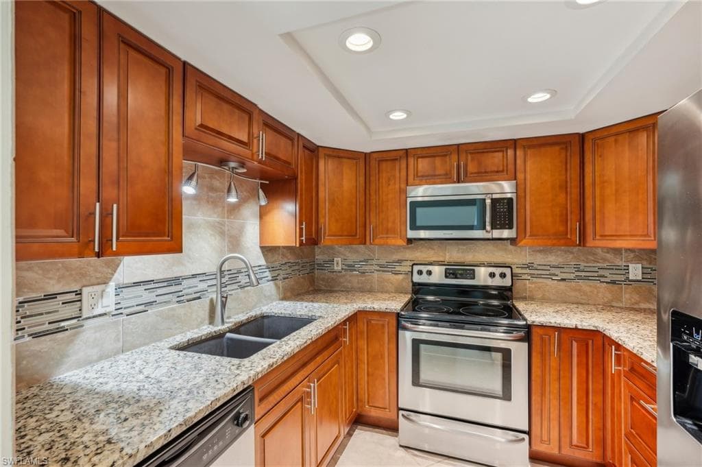 13345 Broadhurst LOOP-12