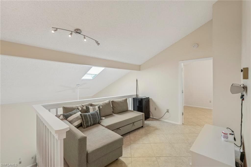 13345 Broadhurst LOOP-20