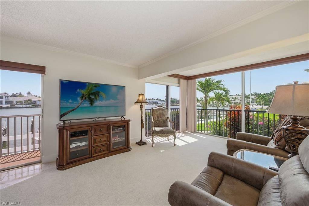 3000 Gulf Shore BLVD N 101-6