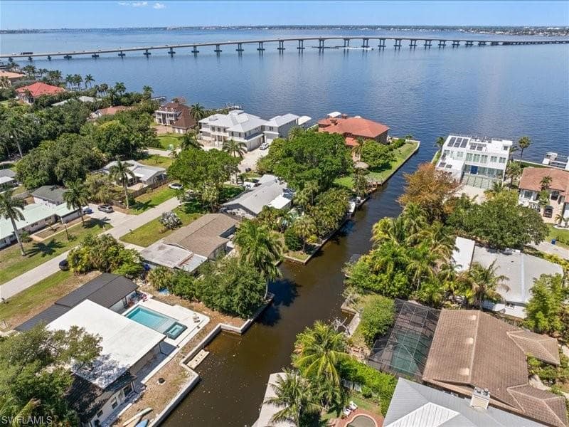 1229 Carlene AVE S-2