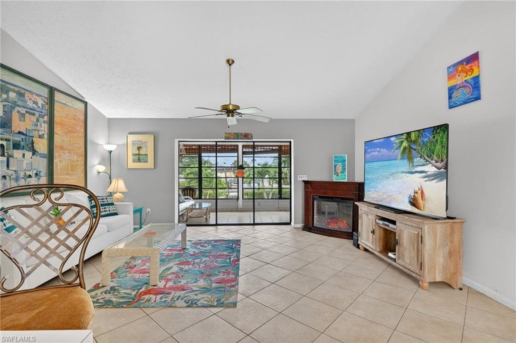 5330 Genesee PKWY-10