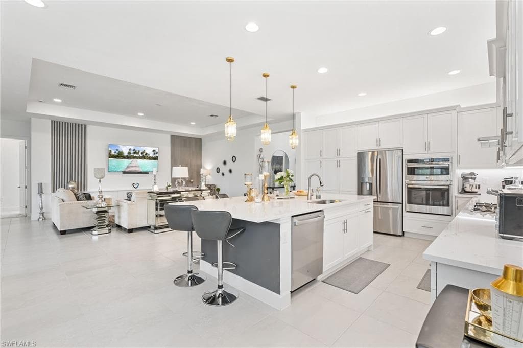 12177 Eucalyptus WAY-3
