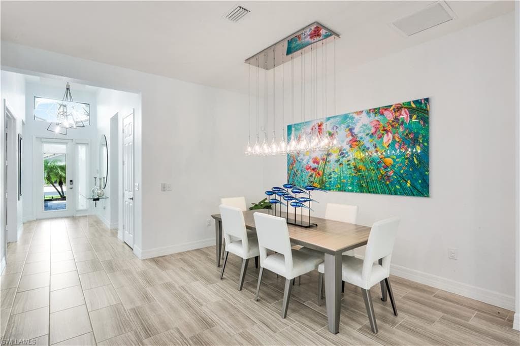 13836 Luna DR-13