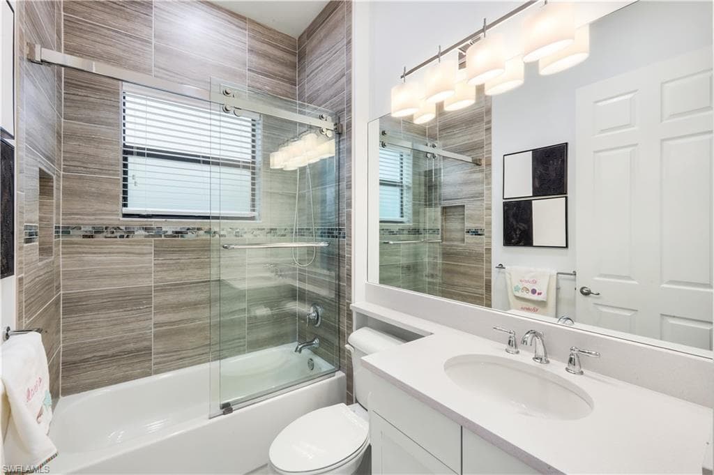 13836 Luna DR-20