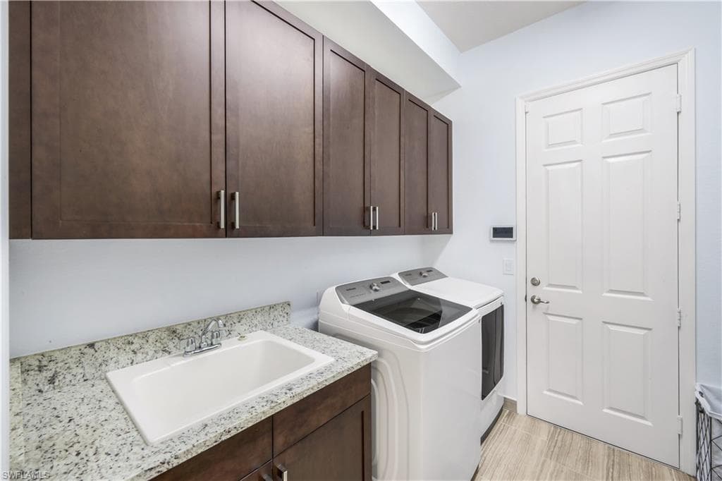 13836 Luna DR-24