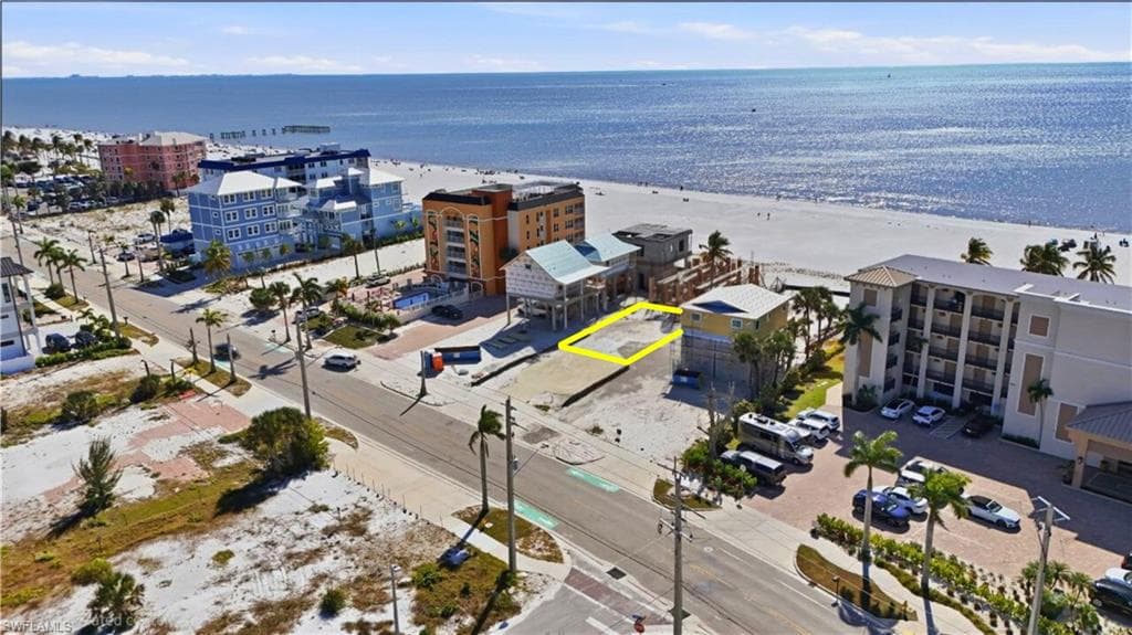 716 Estero BLVD-6