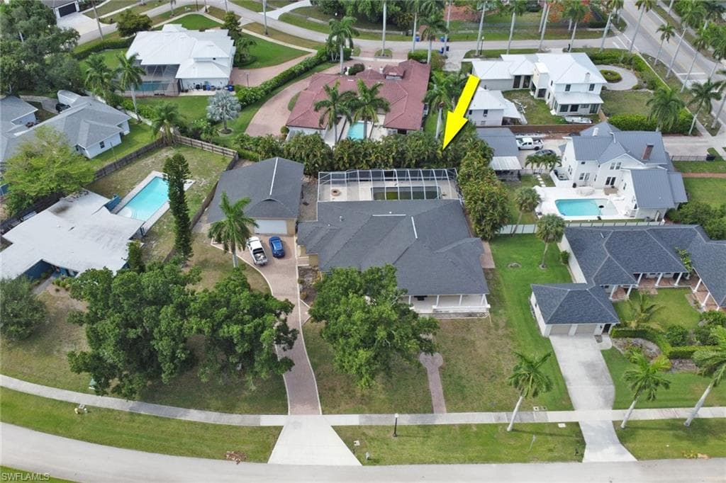 1357 Osceola DR-36